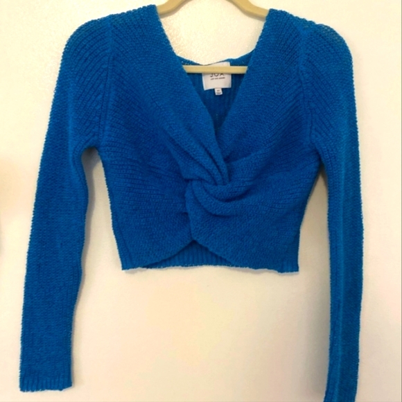 J.O.A. Sweater - Picture 2 of 4